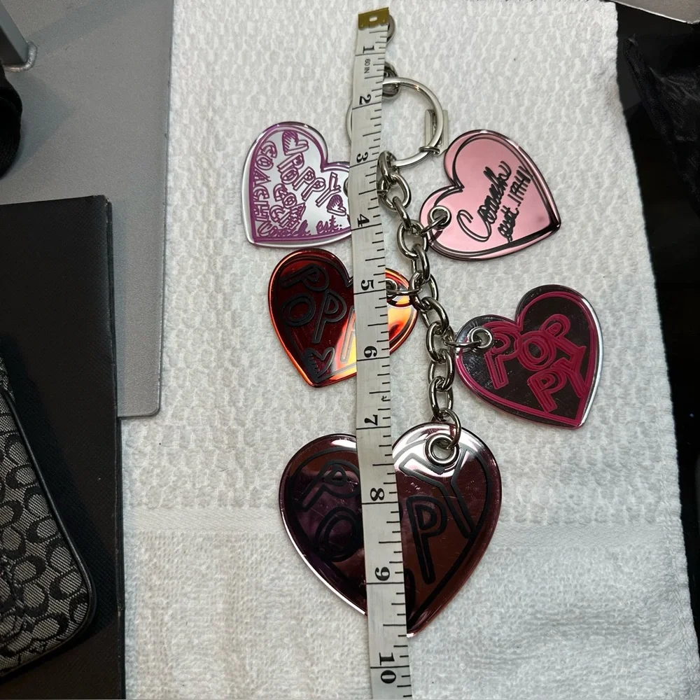NWOT Coach poppy keychain/bag-charm Red heart Shaped Charms Pink, Red, White - Picture 3 of 12